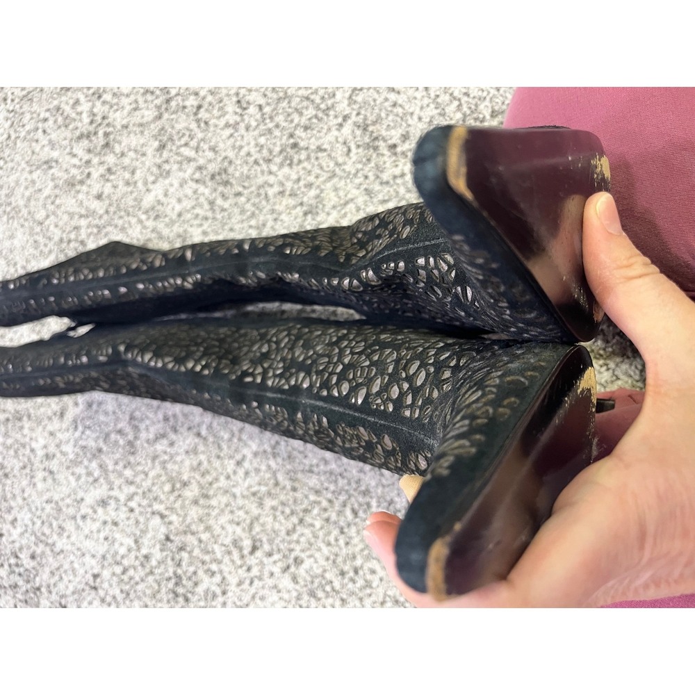 St. John Black‎ Suede Laser Cut Knee High Boots Pointed Toe Stiletto Italy 7.5B - Picture 6 of 11